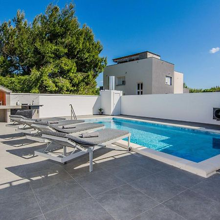 Apartmani Sanja Vir Buitenkant foto