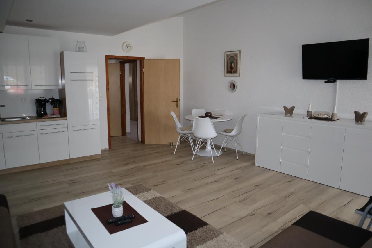 Apartmani Sanja Vir Buitenkant foto