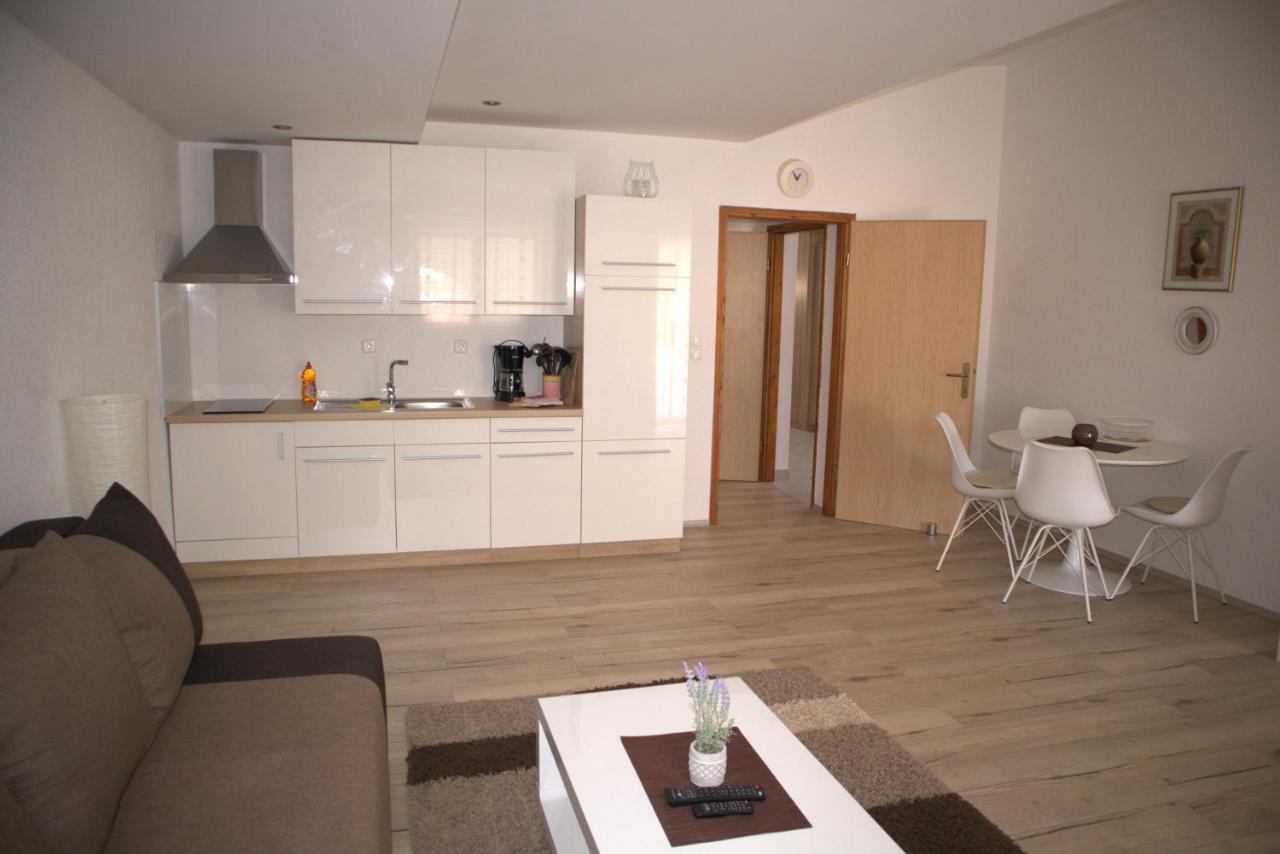 Apartmani Sanja Vir Buitenkant foto