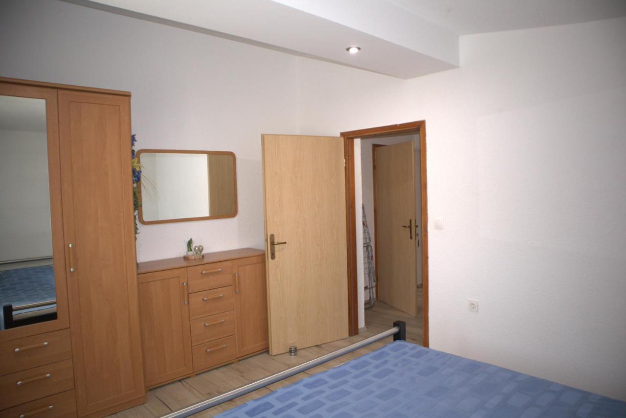 Apartmani Sanja Vir Buitenkant foto