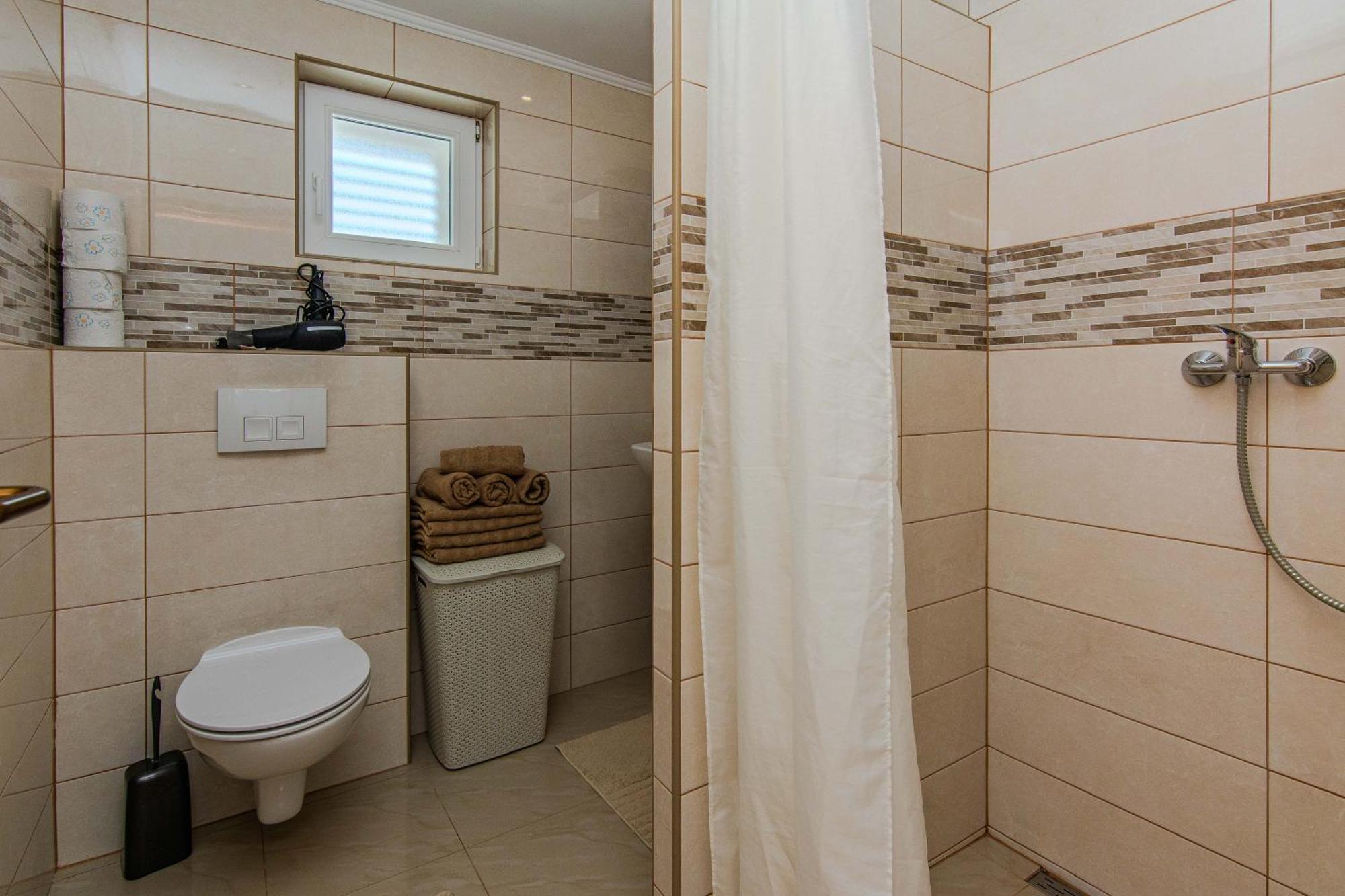Apartmani Sanja Vir Buitenkant foto